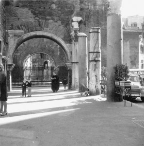 31663_395742376526_244204026526_4349812_7346453_n-297x300